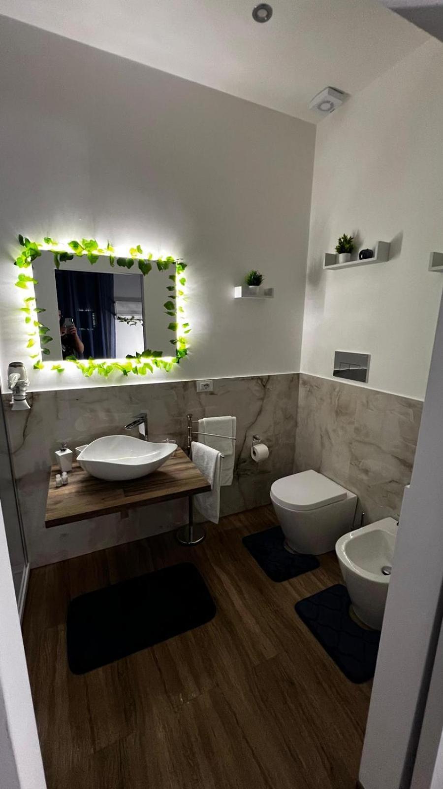 Apartamento Di Fronte Zisa Palermo Exterior foto